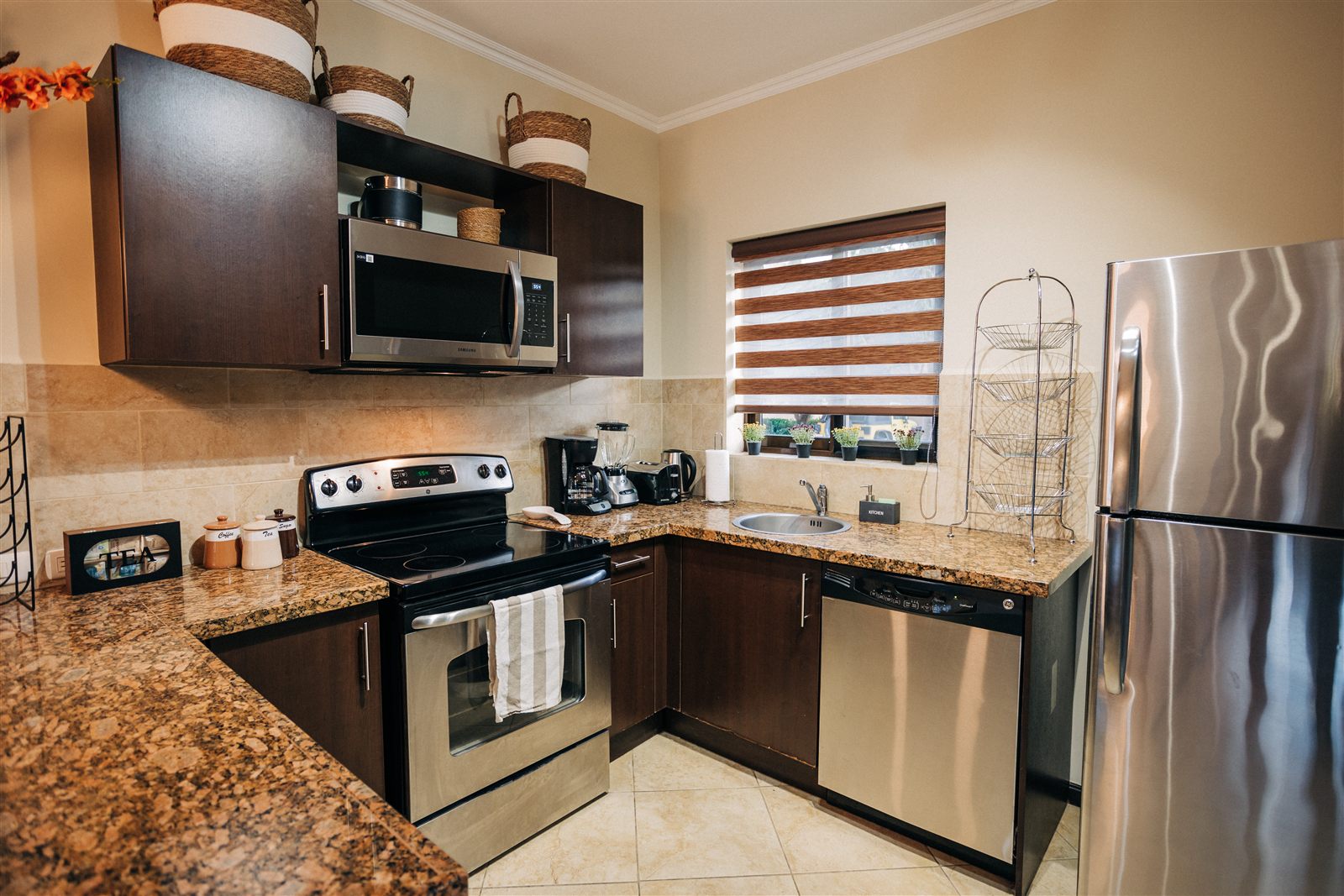 Kitchen appliances and granite worktops